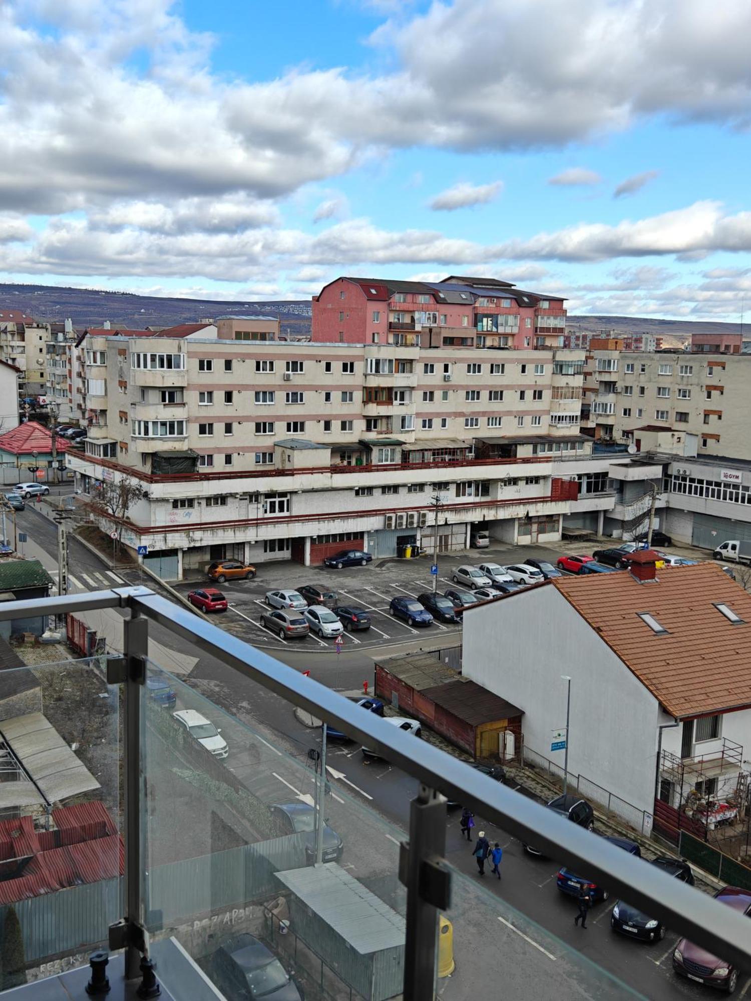 Park Lake Near Iulius Mall, Wi-Fi, Walk-In Showe Cluj-Napoca Ngoại thất bức ảnh
