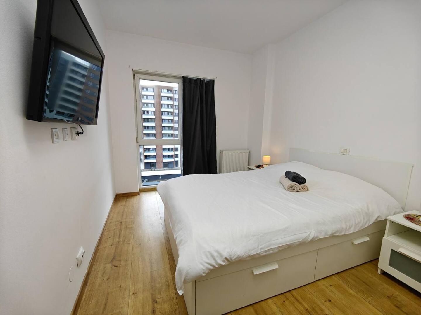 Park Lake Near Iulius Mall, Wi-Fi, Walk-In Showe Cluj-Napoca Ngoại thất bức ảnh