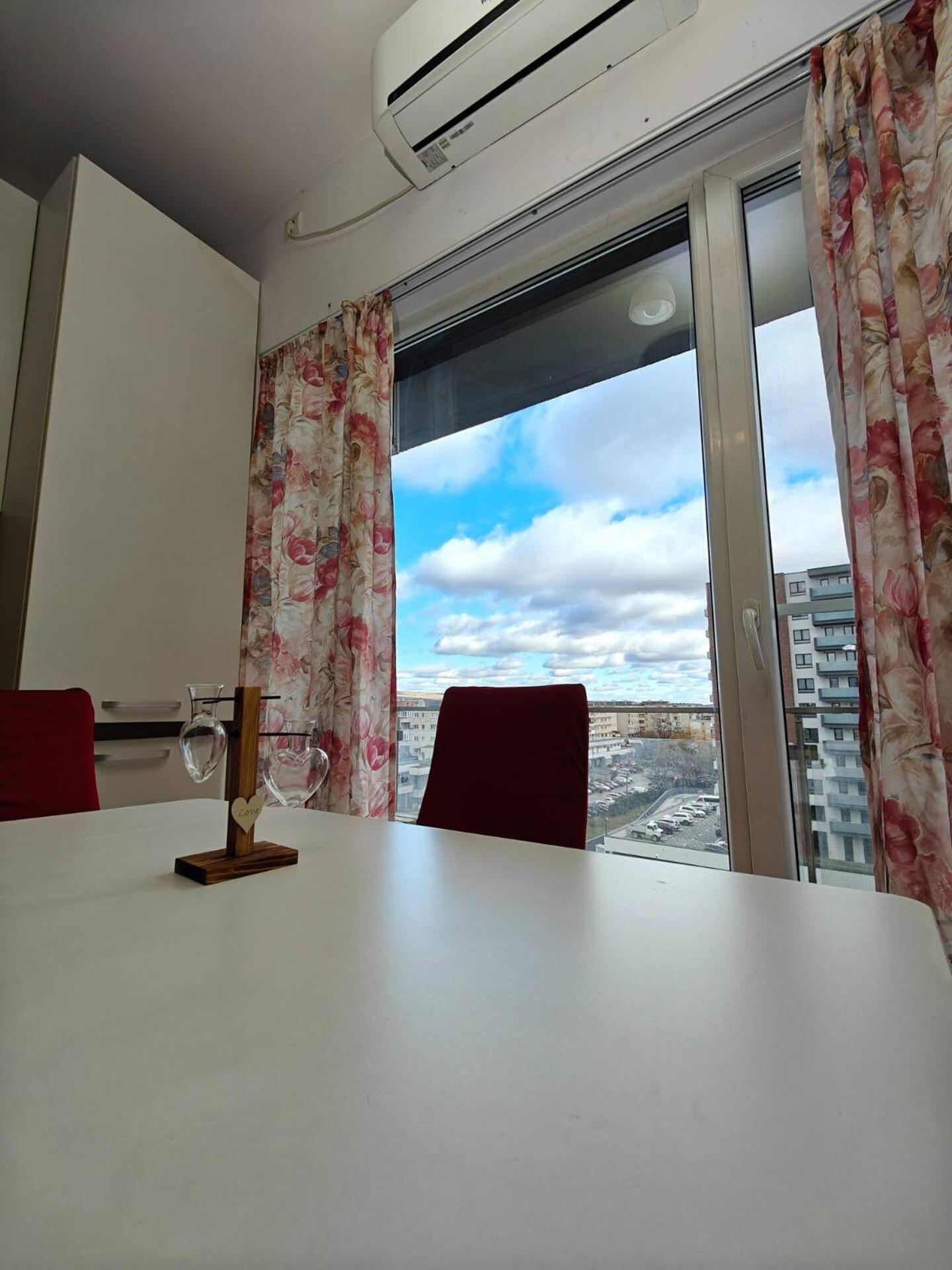 Park Lake Near Iulius Mall, Wi-Fi, Walk-In Showe Cluj-Napoca Ngoại thất bức ảnh